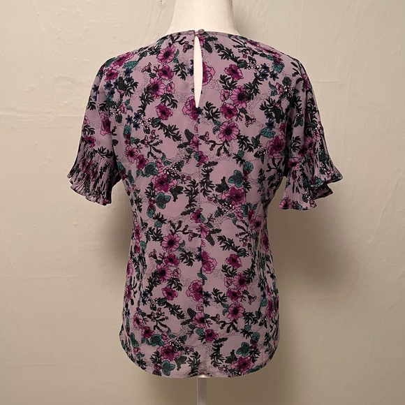 Floral blouse - Picture 2 of 3